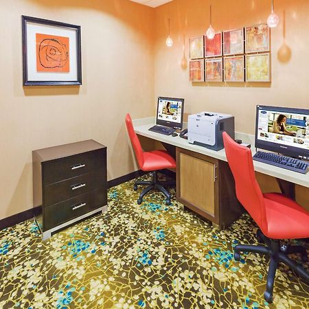 Hampton Inn Austin Oak Hill Экстерьер фото