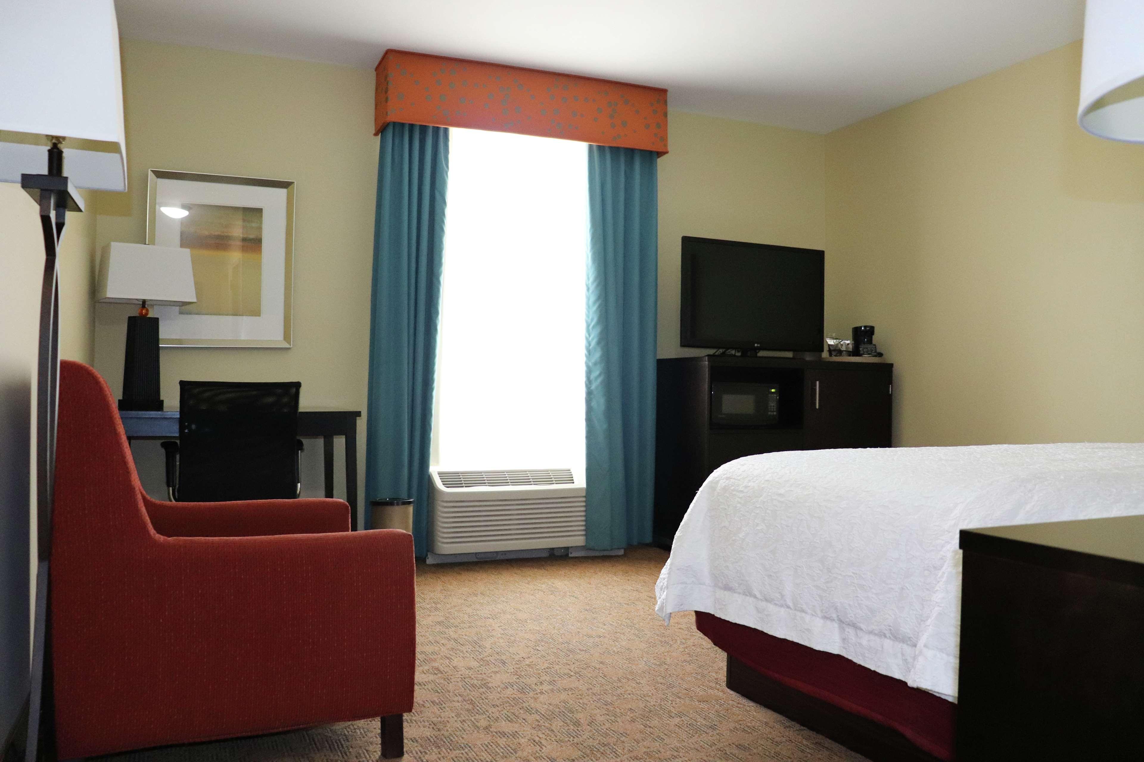 Hampton Inn Austin Oak Hill Экстерьер фото