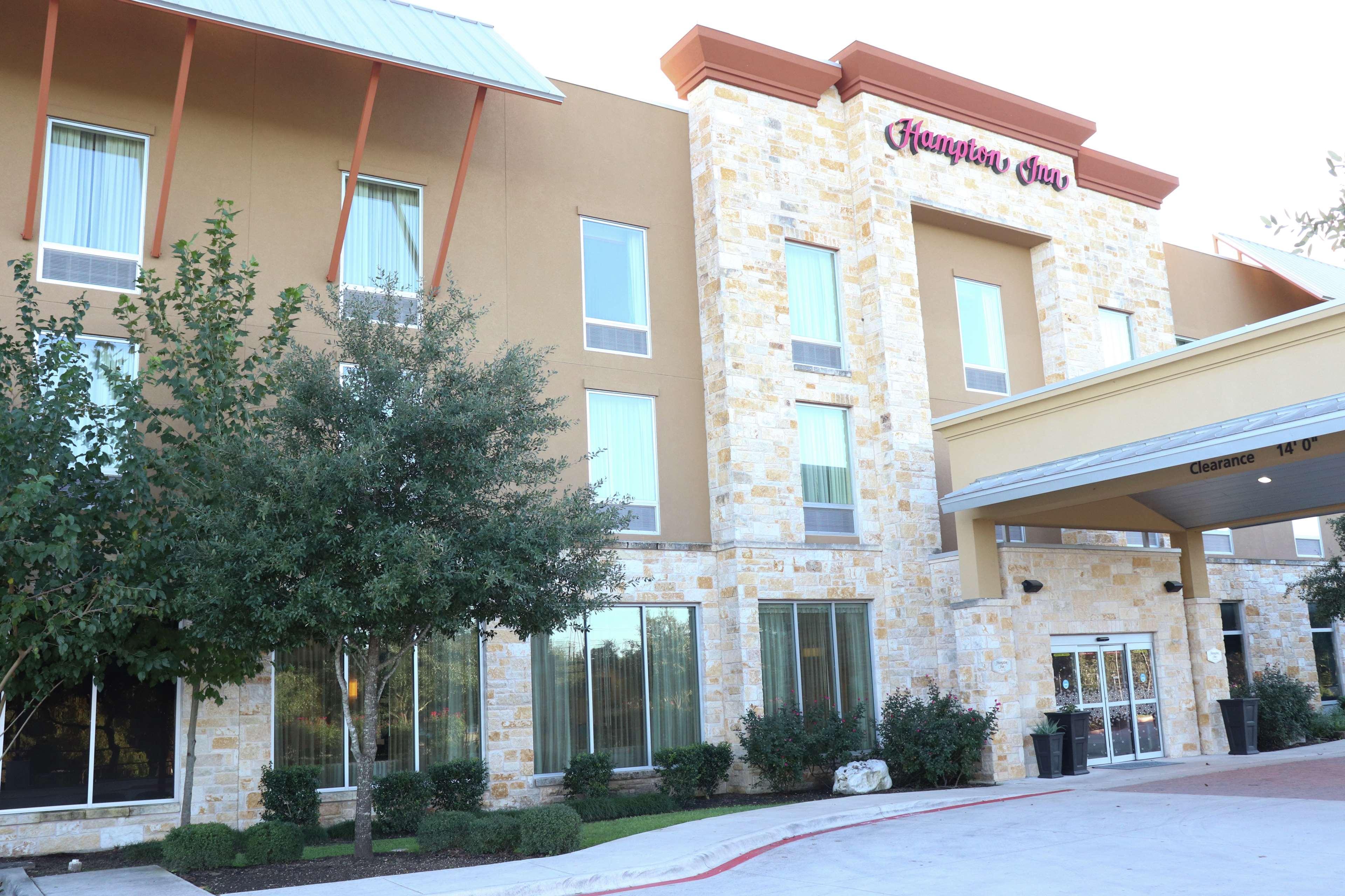 Hampton Inn Austin Oak Hill Экстерьер фото
